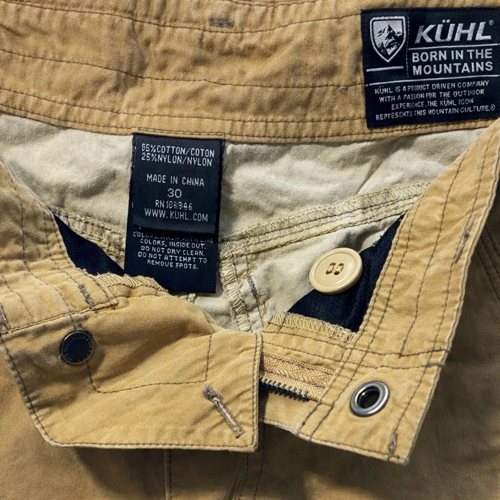 KUHL Men’s Khaki Cargo Hiking Shorts Size 30